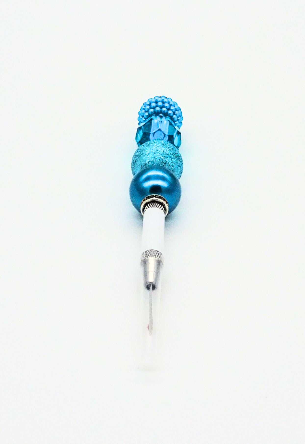 Beaded seam ripper